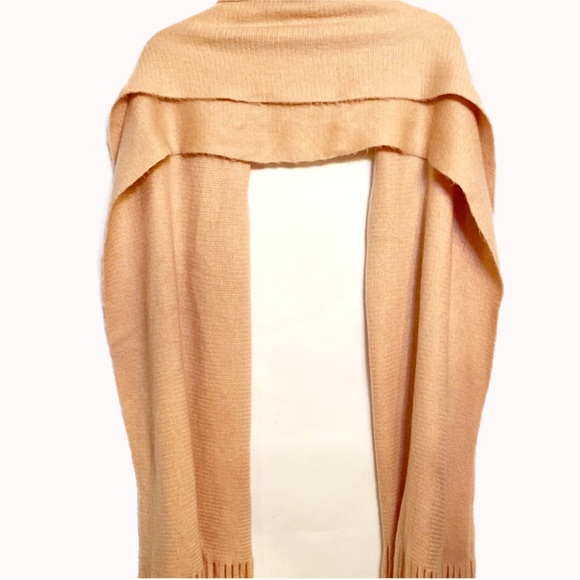 Steve Madden Blanket Scarf /Wrap Peach Muffler Scarf With Fringe Thick Soft Warm - Picture 6 of 11